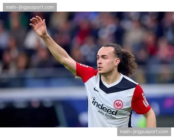 罗马诺确认:莱比锡前锋塞斯科已与多家英超豪门进行初步接触 罗马诺确认:莱比锡前锋塞斯科已与多家英超豪门进行初步接触